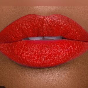 JEFFREE STAR NEWBOX CHERRY SODA 
Bold Red Lipstick Satin Finish
